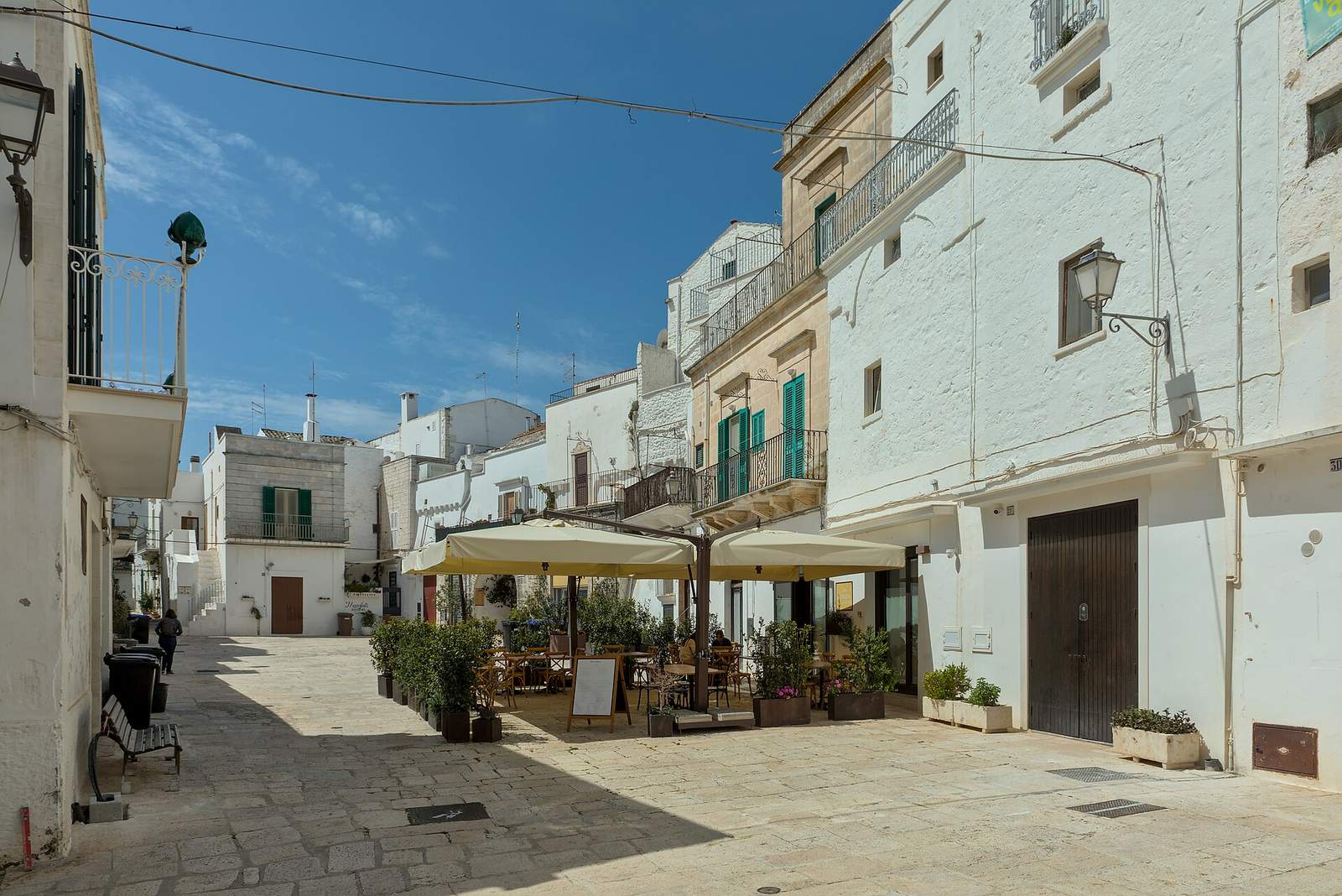 Piazza Pellegrino Rossi a Cisternino
